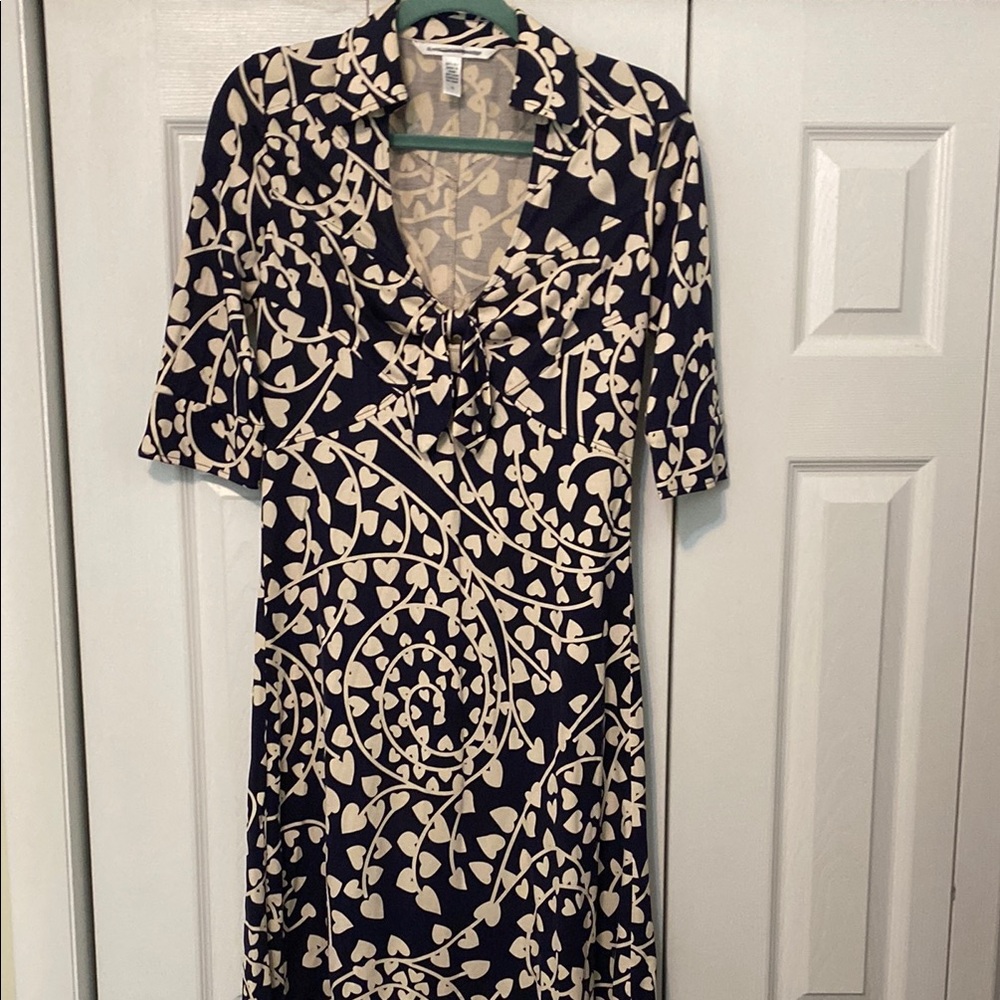 Diane von Furstenberg Lilith 100% Silk Navy Heart Vintage 3/4 Sleeve Dress